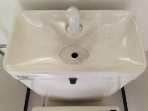 トイレのハウスクリーニングを横浜市神奈川区栄町にて【清掃事例26】