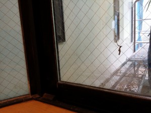 ガラスサッシのハウスクリーニングを横浜市都筑区早渕にて【清掃事例115】