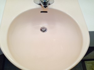 洗面所のハウスクリーニングを川崎市宮前区水沢にて【清掃事例177】