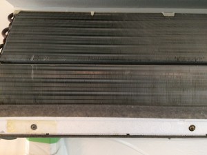 エアコンのハウスクリーニングを横浜市神奈川区西寺尾にて【清掃事例158】