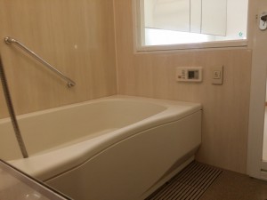 お風呂（浴室）のハウスクリーニングを川崎市川崎区砂子にて【清掃事例252】
