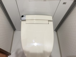 トイレのハウスクリーニングを川崎市川崎区塩浜にて【清掃事例599】