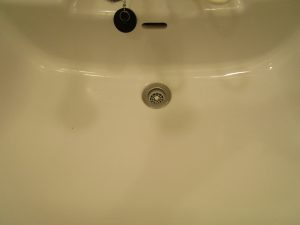 洗面所のハウスクリーニングを川崎市多摩区栗谷にて【清掃事例902】