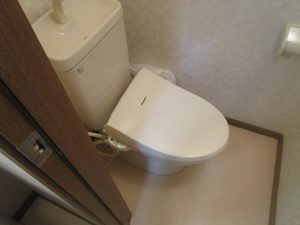 トイレのハウスクリーニングを川崎市中原区井田中ノ町にて【清掃事例979】