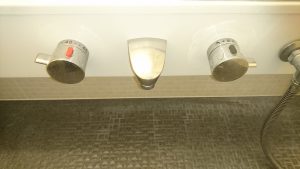 お風呂（浴室）のハウスクリーニングを川崎市中原区小杉町にて【清掃事例986】