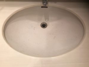 洗面所のハウスクリーニングを川崎市多摩区宿河原にて【清掃事例1014】