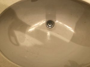 洗面所のハウスクリーニングを東京都港区白金台にて【清掃事例1376】